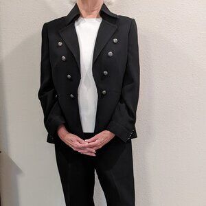 Tahari winter weigiht business suit